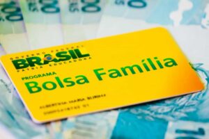 Quem recebe Bolsa Família pode ter moto no nome Quem recebe Bolsa Família pode ter moto no nome