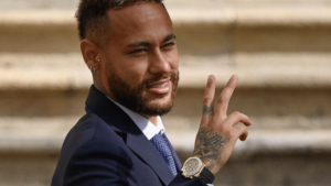 neymar com seu rolex eye of the tiger 1670255524745 v2 900x506