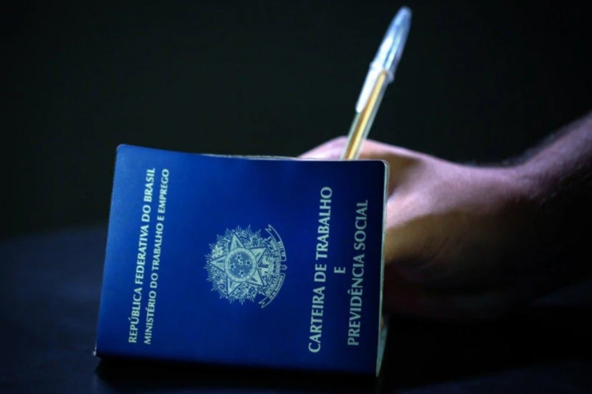 Descubra Agora Como Sacar R$ 823,66 pelo PIX: Trabalhadores com Carteira Assinada Têm Direito a Este Benefício Exclusivo Quem tem direito ao saque do Pix