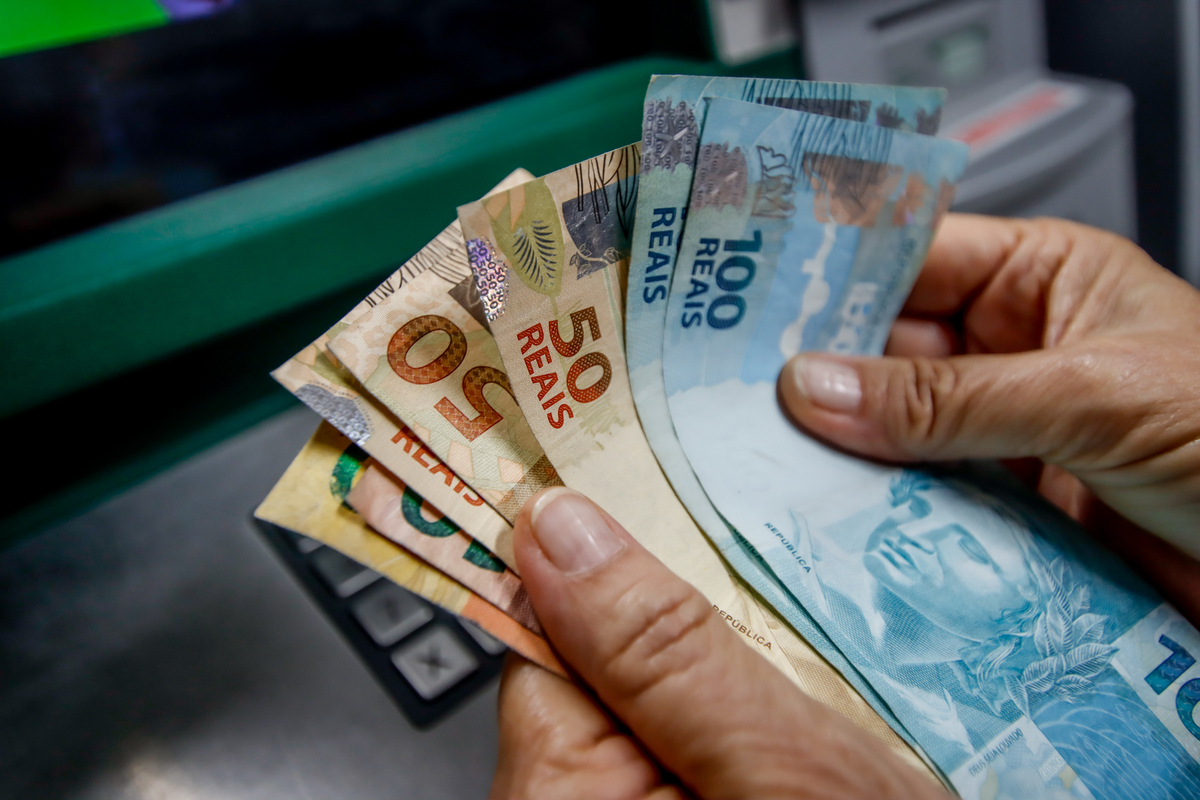 Caixa Libera Abono do PIS/Pasep para Nascidos em Julho e Agosto: Confira pagamento bolsa família