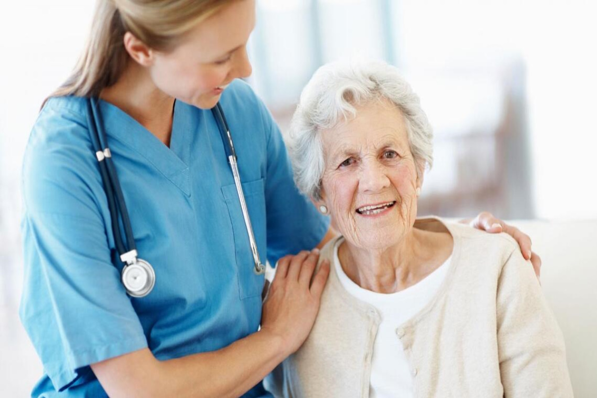Surpreendente: Conheça os 10 Benefícios que Idosos Recebem na Aposentadoria! idosos
