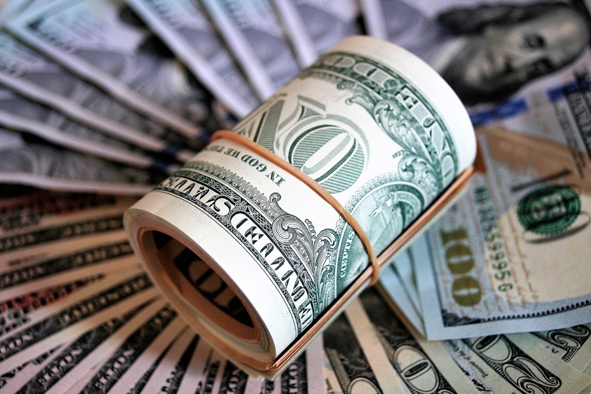 Ganhe Dinheiro em Dólar Sem Sair de Casa: As Melhores Estratégias Para Faturar Alto com Freelance, Produtos Digitais e Mais! Como Ganhar Dinheiro em Dólar na Internet