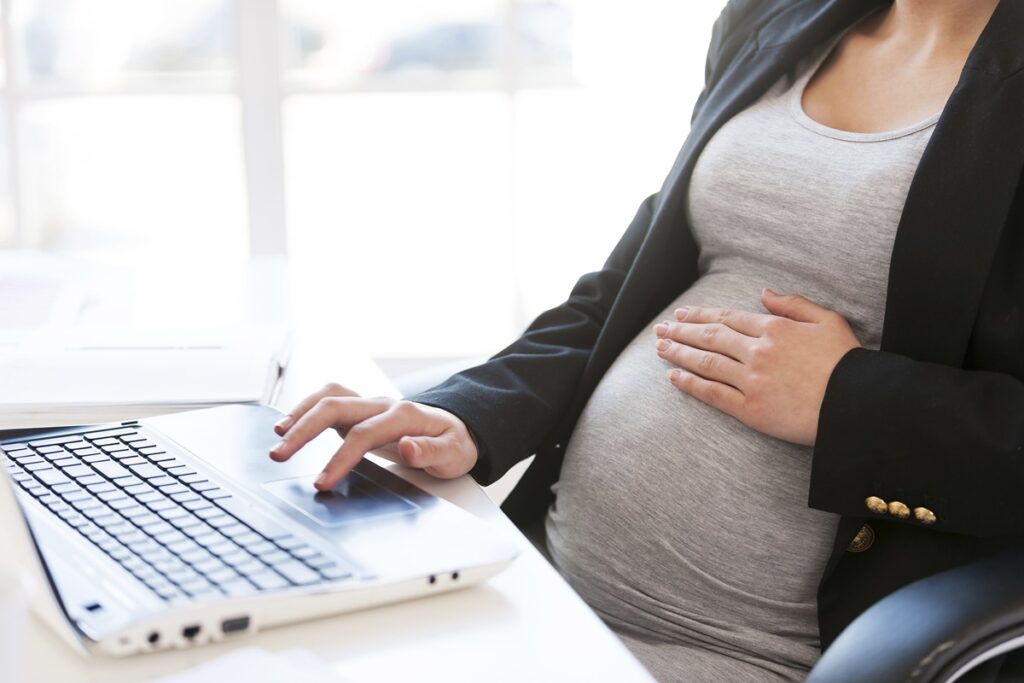 Licença-Maternidade Ampliada: Como Conseguir e Quem Tem Direito Licença-Maternidade